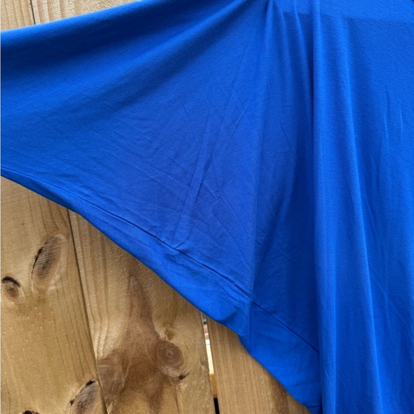Lock & Love Women's Blue Dolman Sleeved Top M - Picture 2 of 6